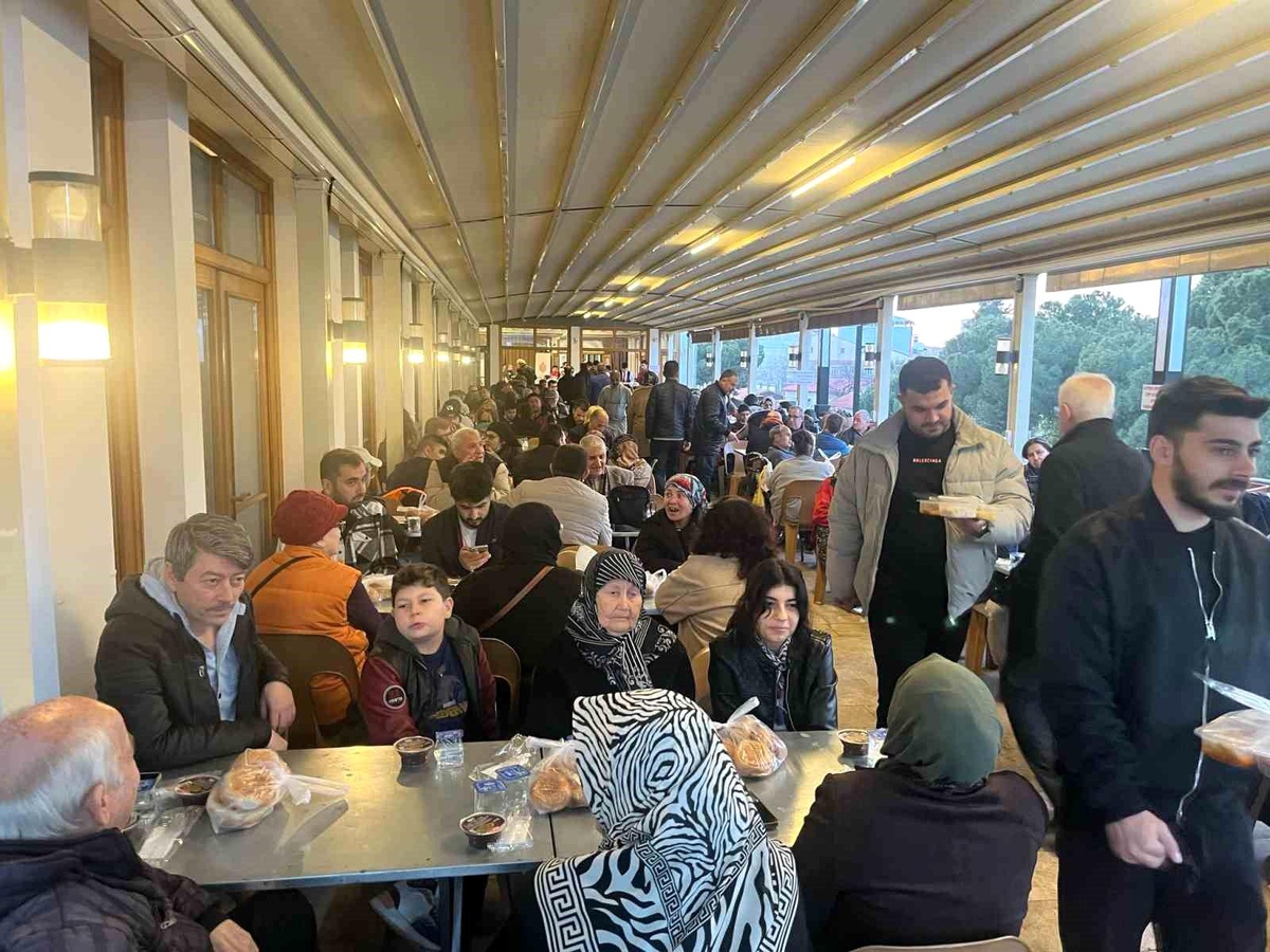Aydın\'da Ramazan\'da İftar Yardımı