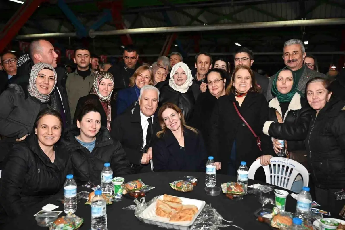 Bursa\'da İftar Sofraları Kuruldu