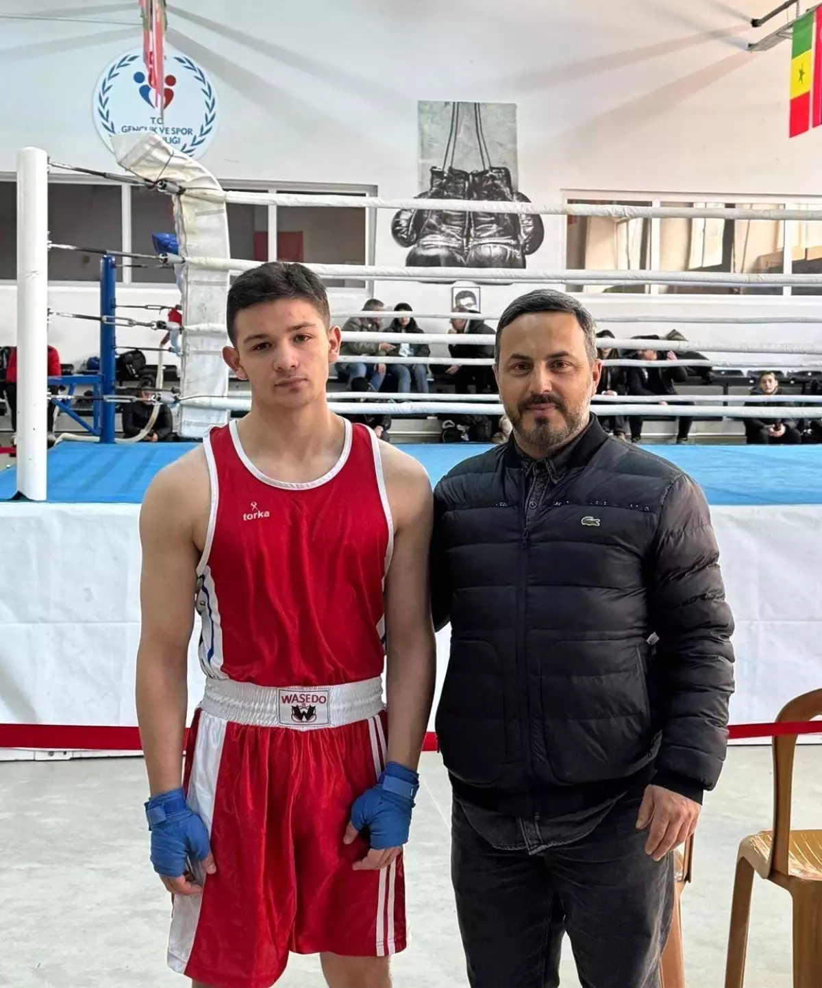 Miraç Baş, Samsun\'da Boks Şampiyonu Oldu