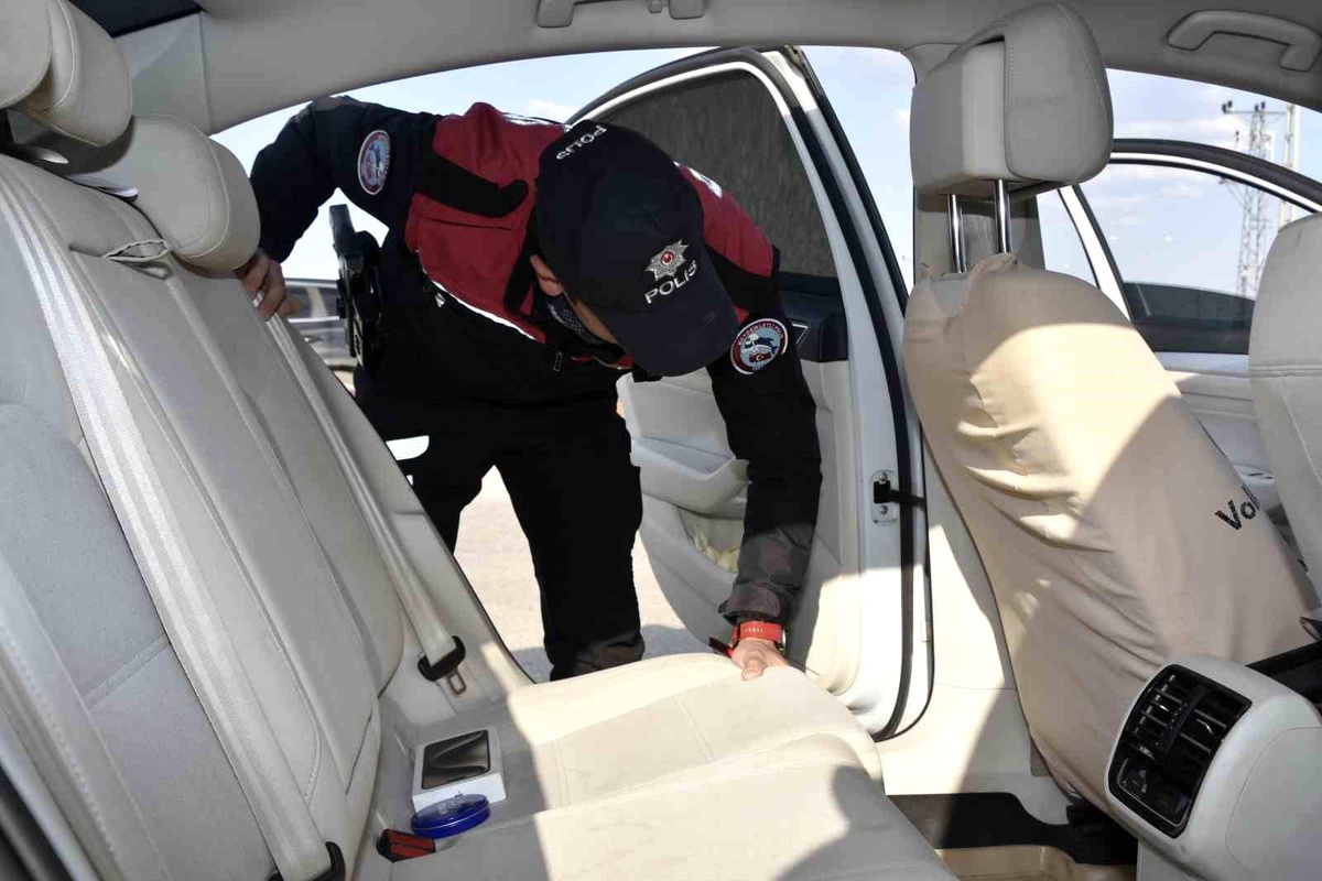 Adıyaman\'da Huzur Uygulaması: 211 Kişi Kontrol Edildi