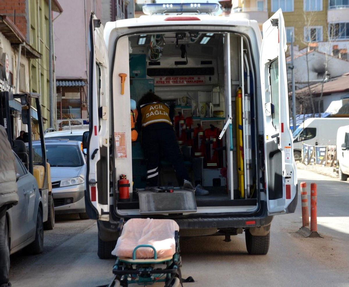Bilecik\'te Trafik Kazası: Sürücü Yaralandı