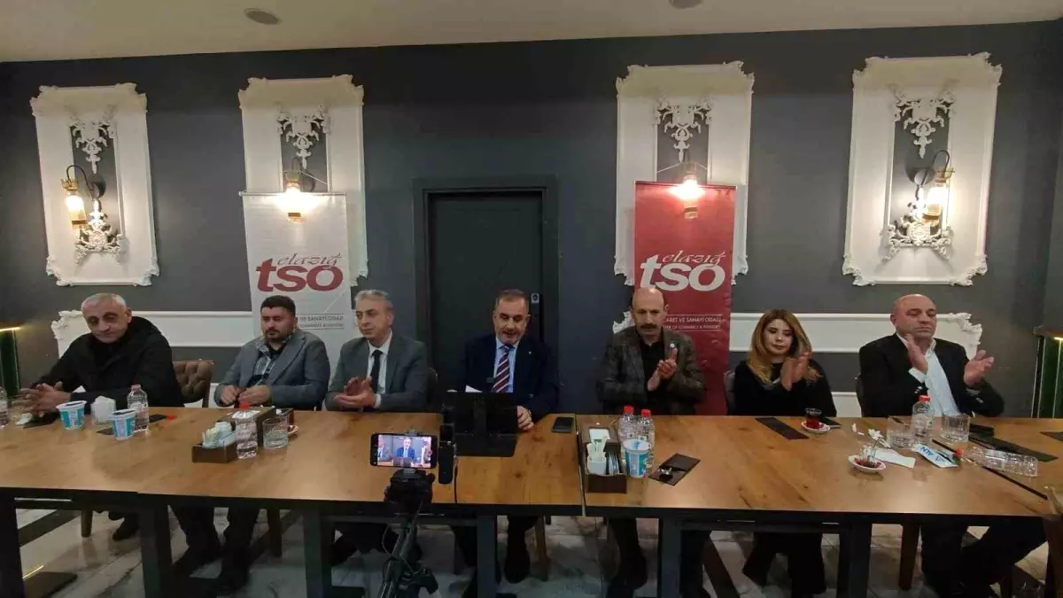 Elazığ\'da Muhtarlarla İftar Buluşması