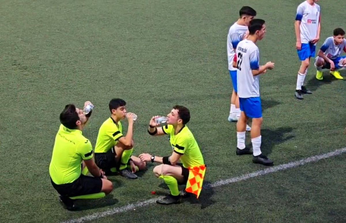 Oruç Açma Anı Futbol Maçında