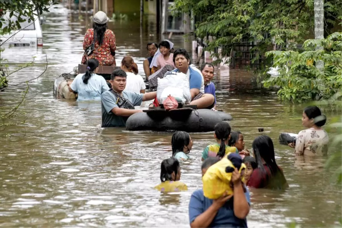 Pekanbaru\'da Sel Felaketi