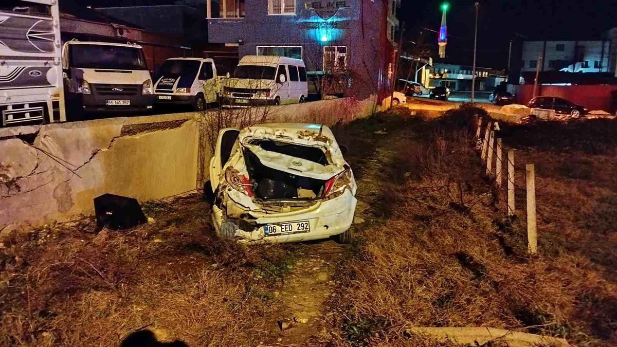 Kazada Emniyet Kemeri Hayat Kurtardı