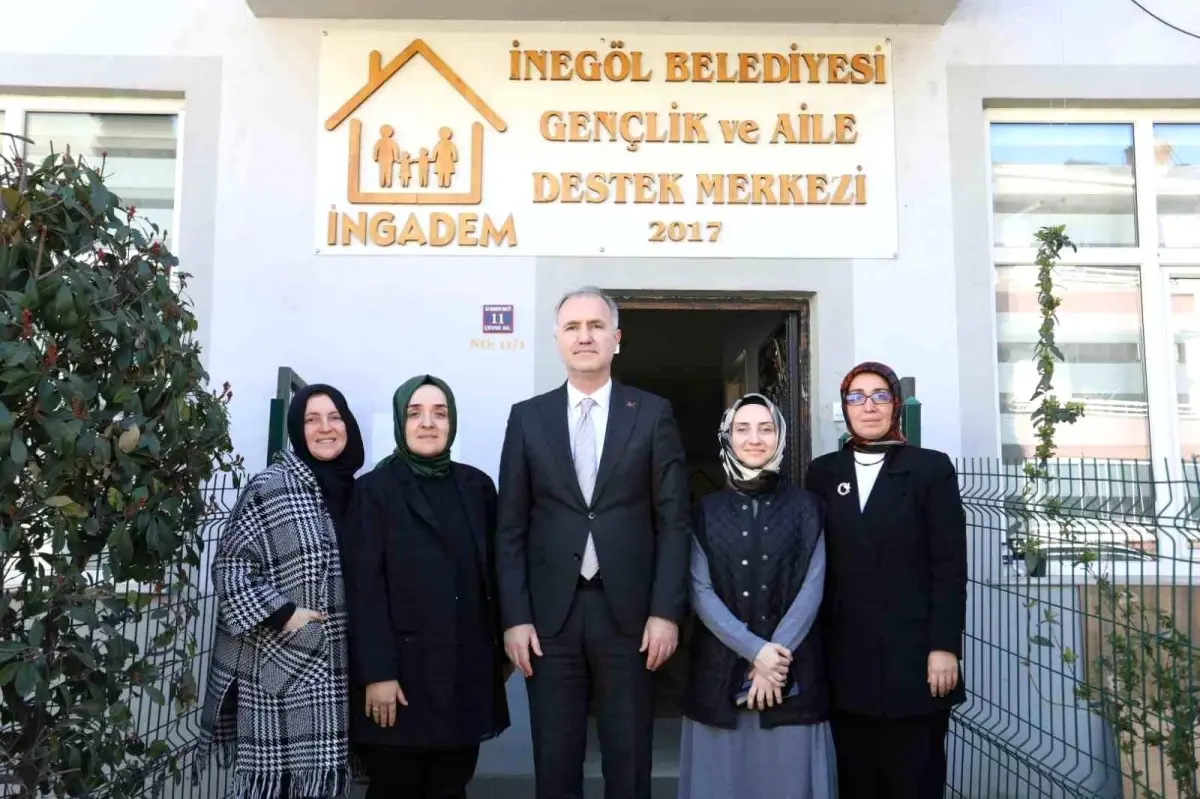 İnegöl Gençlik ve Aile Destek Merkezi\'nden Danışmanlık Hizmetleri