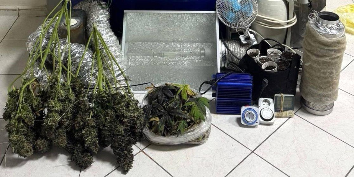İzmir\'de Uyuşturucu İmalathanesi Operasyonu