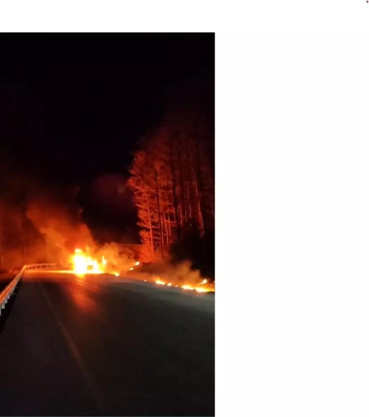 Bursa Uludağ Yolu\'nda Otomobil Alev Aldı, Sürücü Kurtuldu