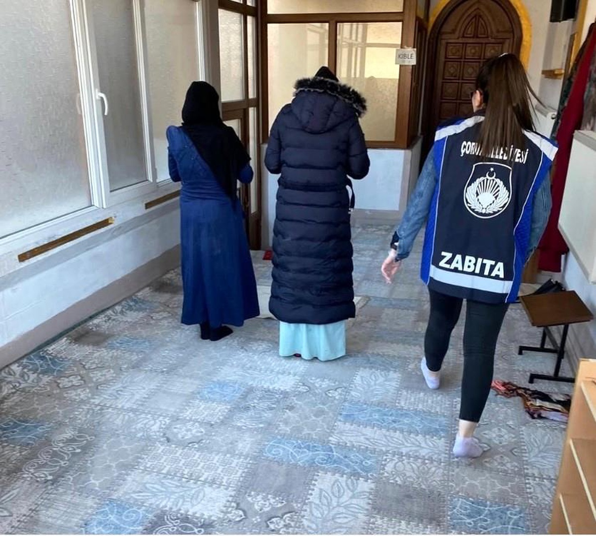 Dilenci Kadınlar Camiye Saklandı, Cezayı Kaldıramadı