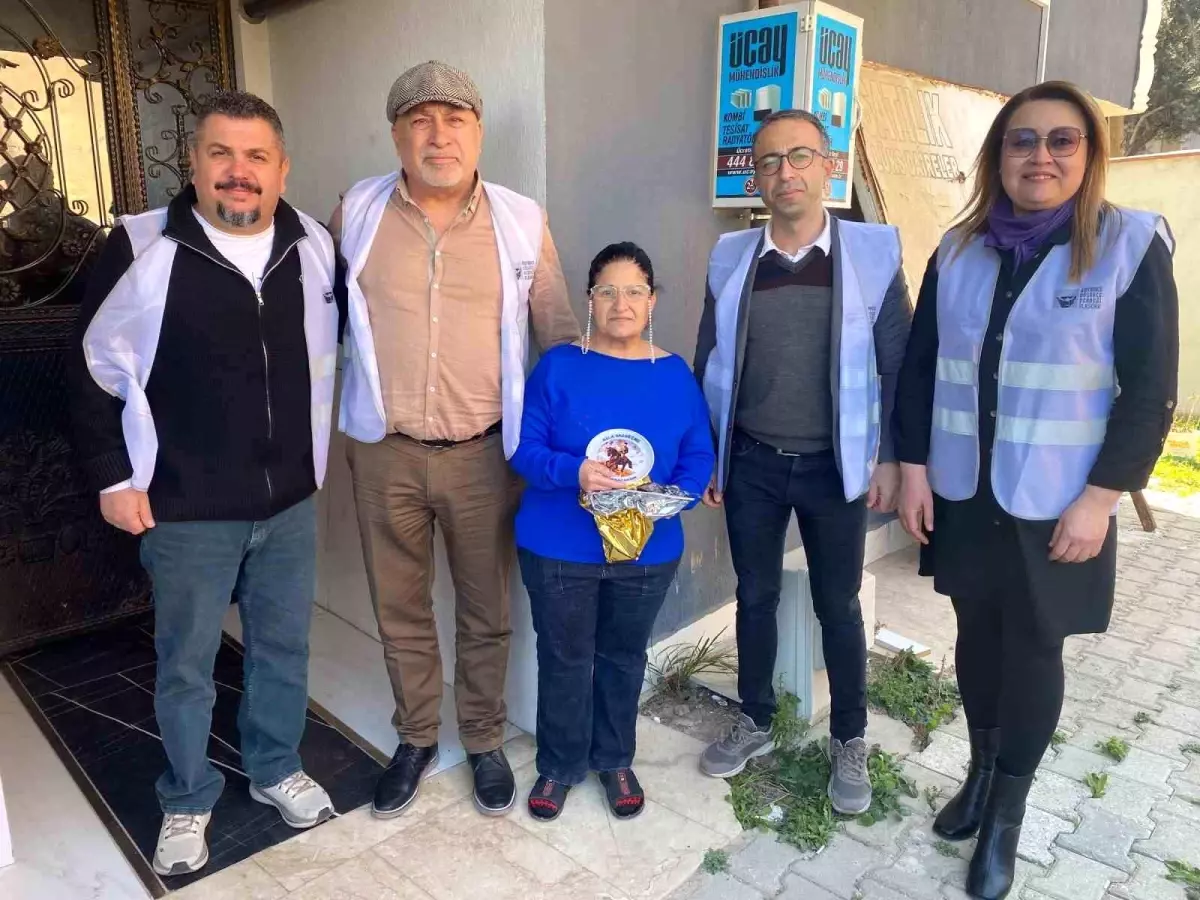 Alaşehir\'de Kadınlar Günü Desteği