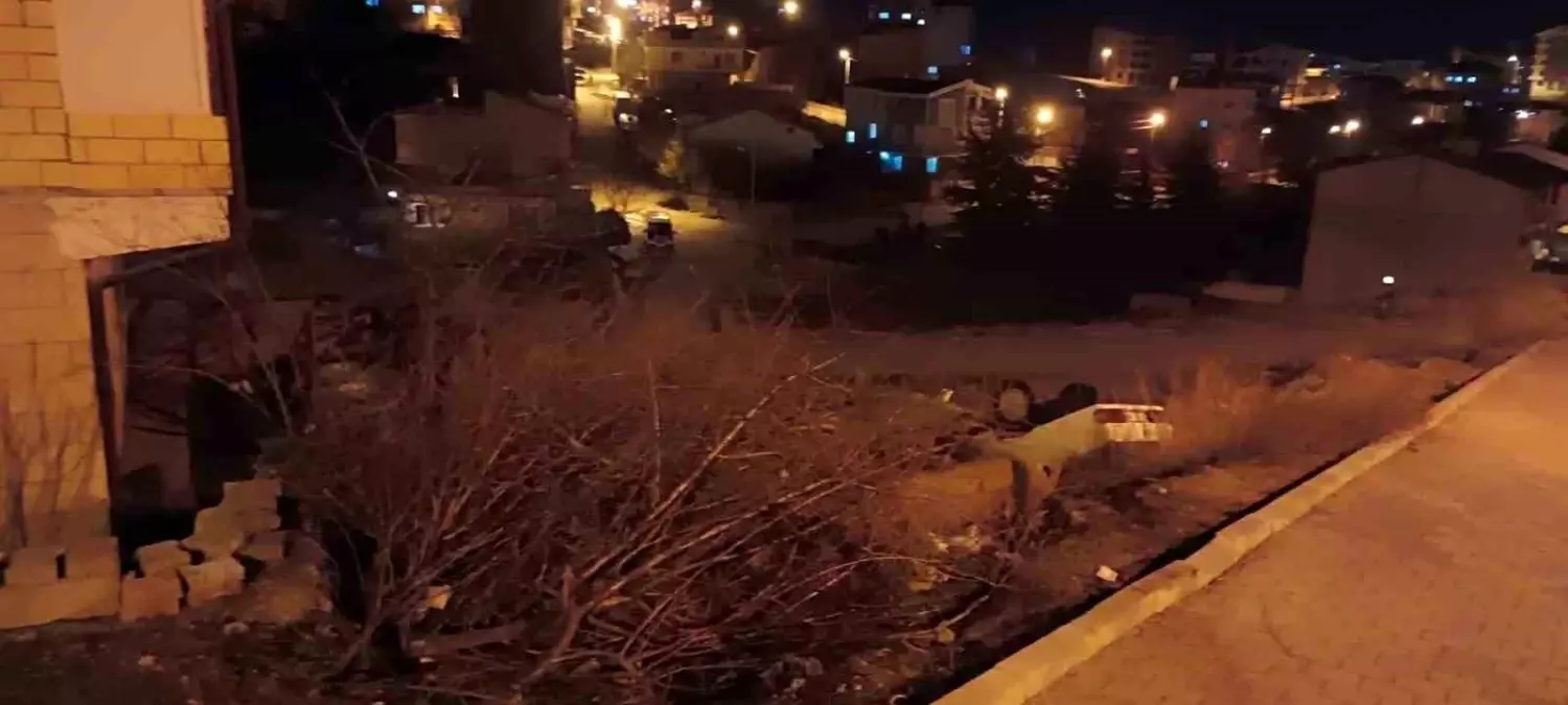 Nevşehir\'de Kontrolden Çıkan Otomobil Devrildi, Sürücü Yaralandı