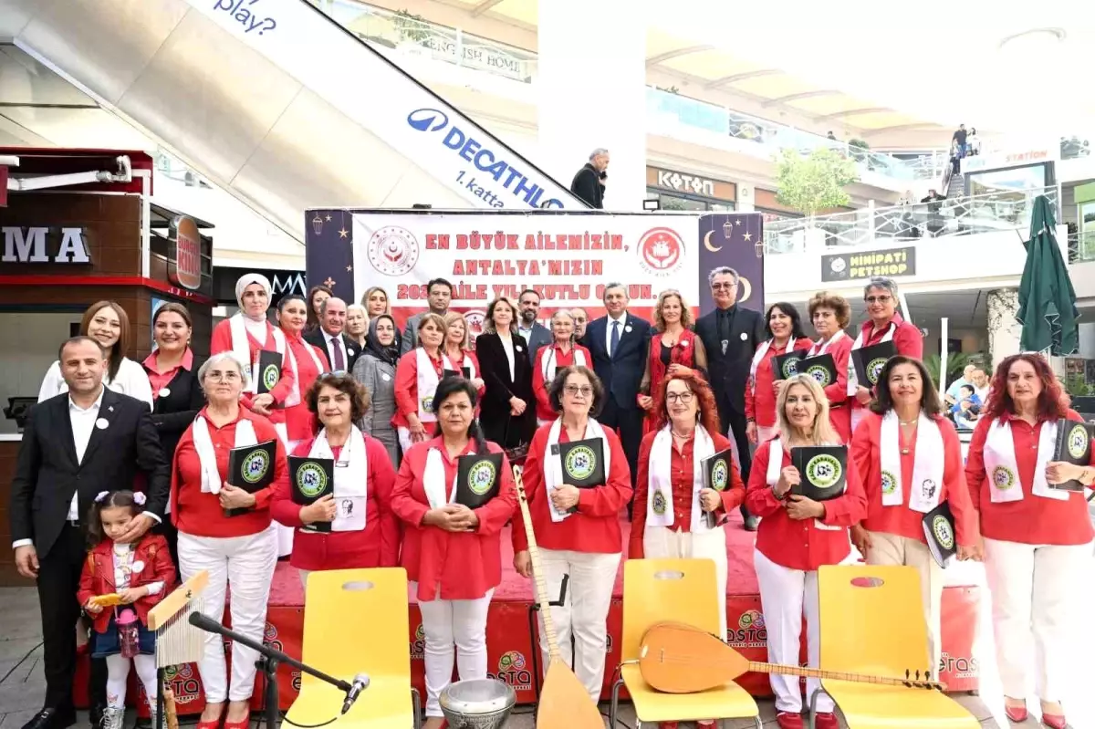 Vali Hulusi Şahin: "Kadınlarımız başımızın tacıdır"