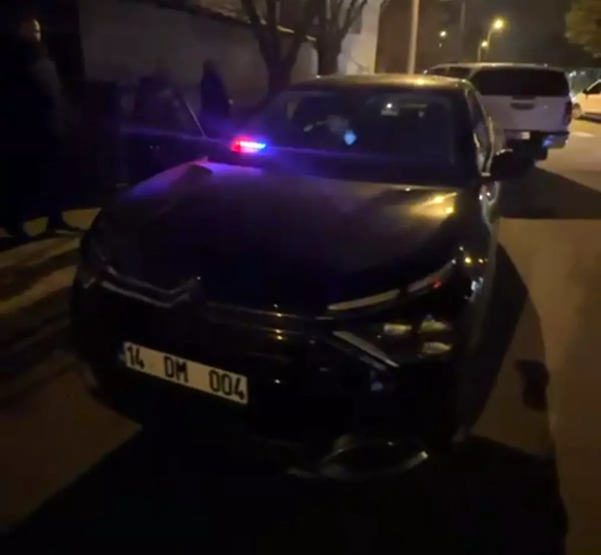 Çakar Lambalı Araçla Yakalandı