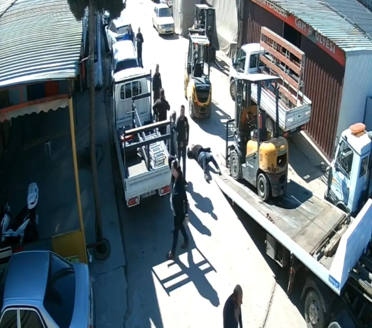 Forklift Kazası: İşçi Hayatını Kaybetti