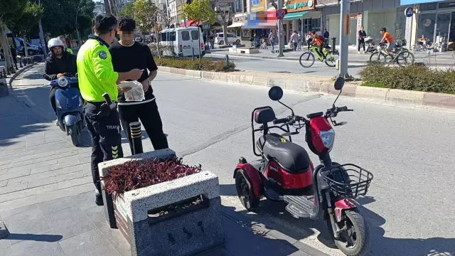 Ehliyetsiz Motorlu Bisiklet Sürücüsüne 54 Bin TL Ceza