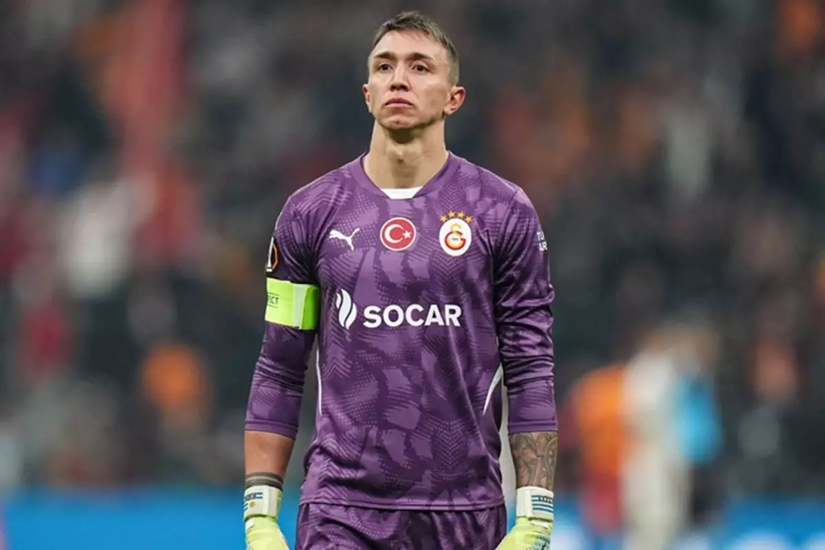 Resmi teklif bile yapıldı: Galatasaray\'da Muslera\'nın yerini alacak kaleci belli gibi