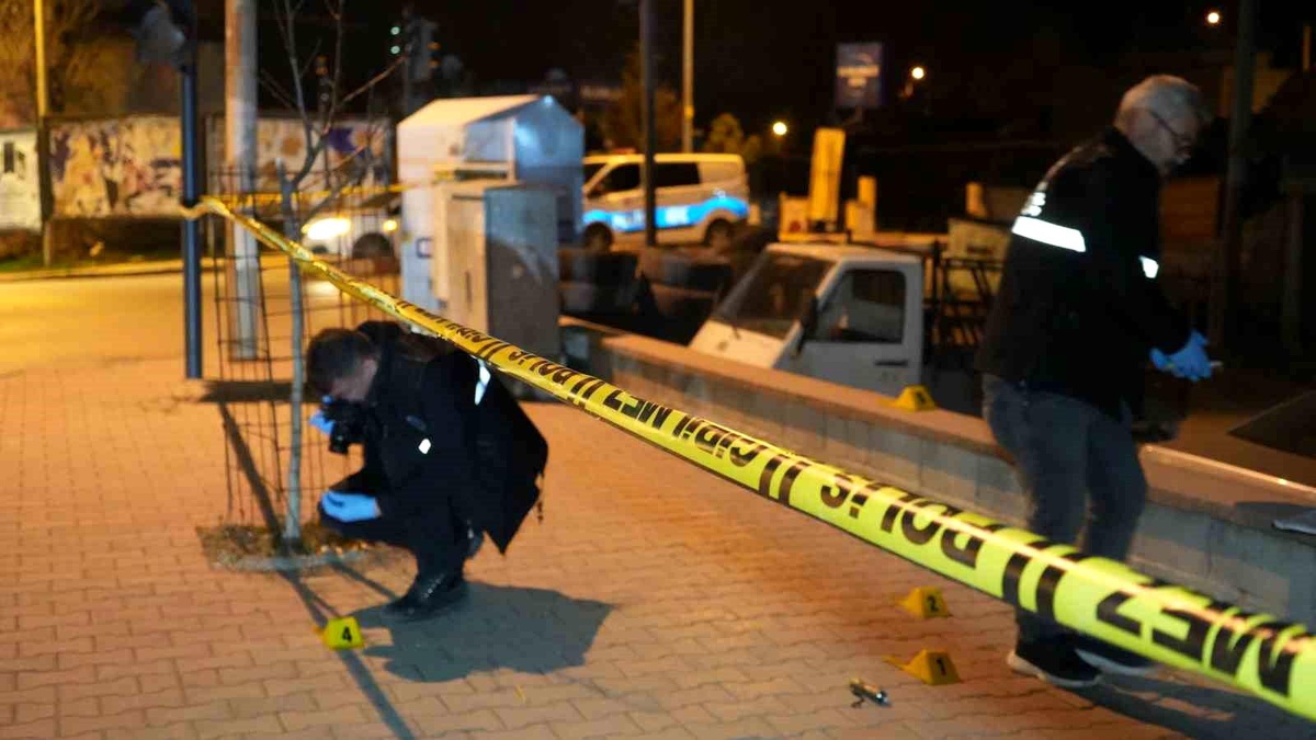 Burdur\'da Alkollü Şahıs Havaya Ateş Açtı