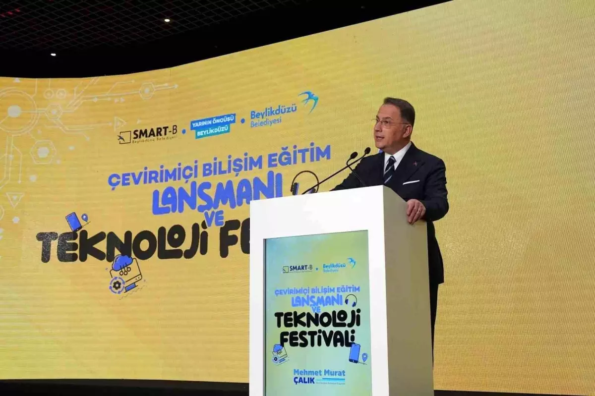 Beylikdüzü\'nde Çevrimiçi Bilişim Eğitim Lansmanı ve Teknoloji Festivali Düzenlendi