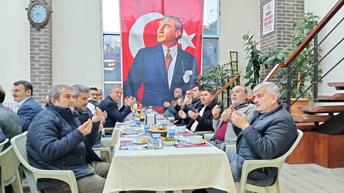 Bafra\'da Çiftçiler İftar Programında Buluştu