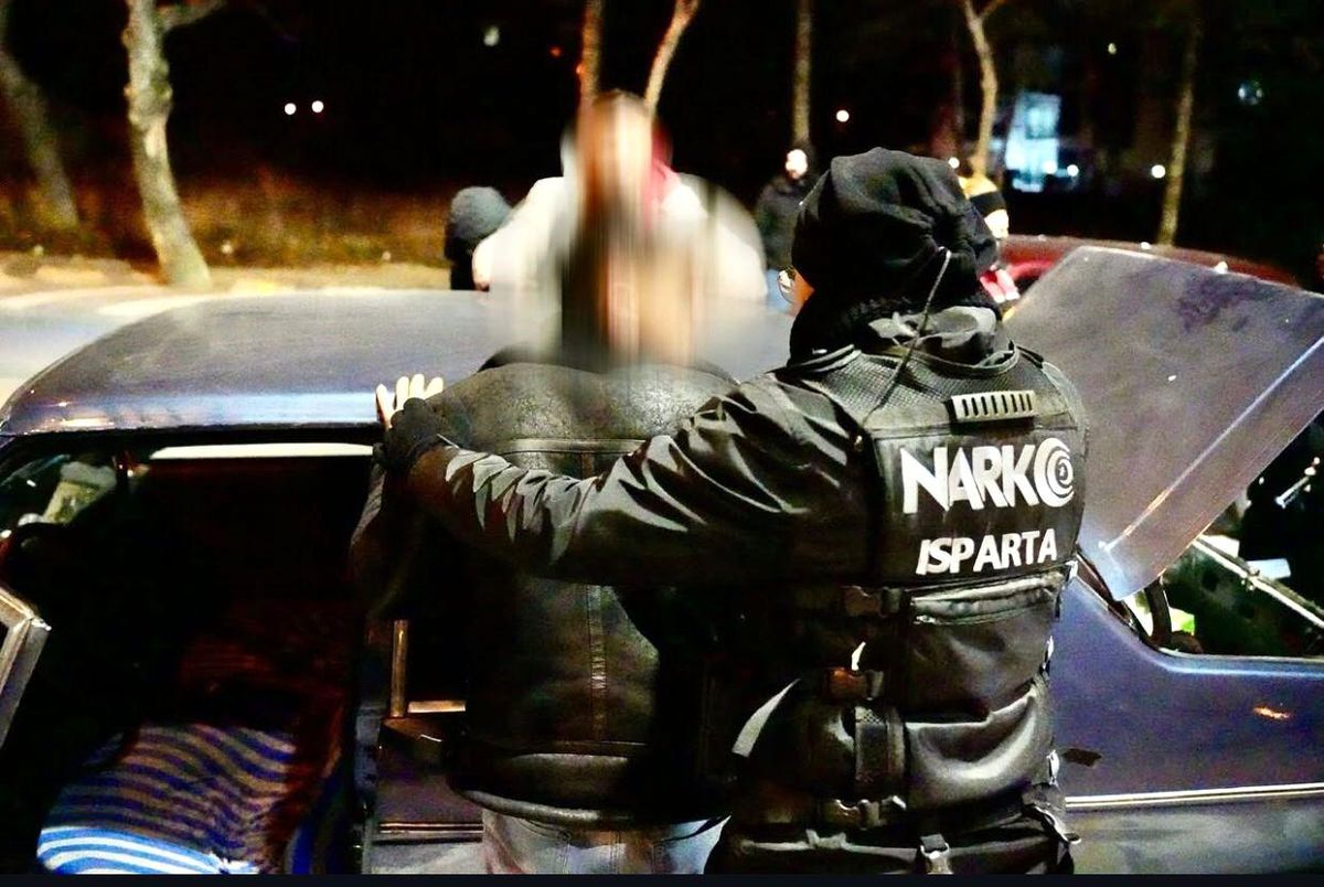 Isparta\'da Uyuşturucu Operasyonu: 39 Gözaltı