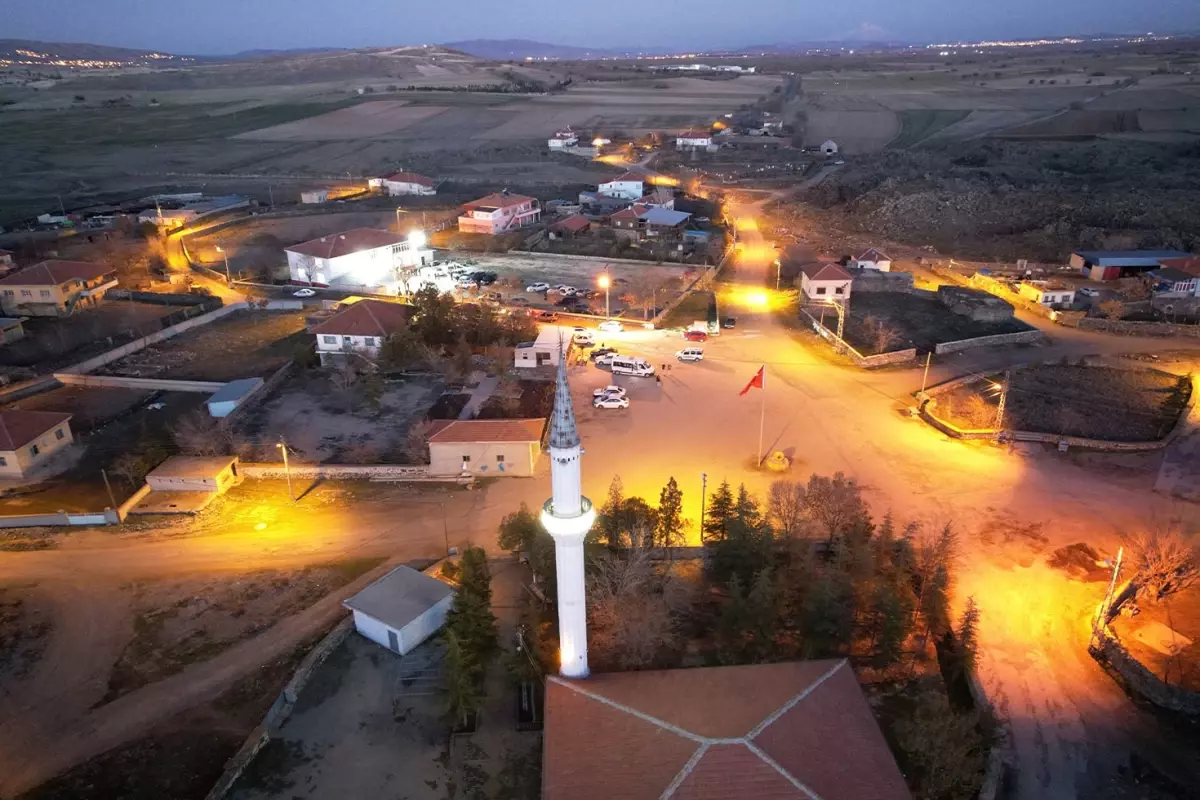 Nevşehir\'de bir köyde iftar vakti evlerde yemek pişirmek yasaklandı