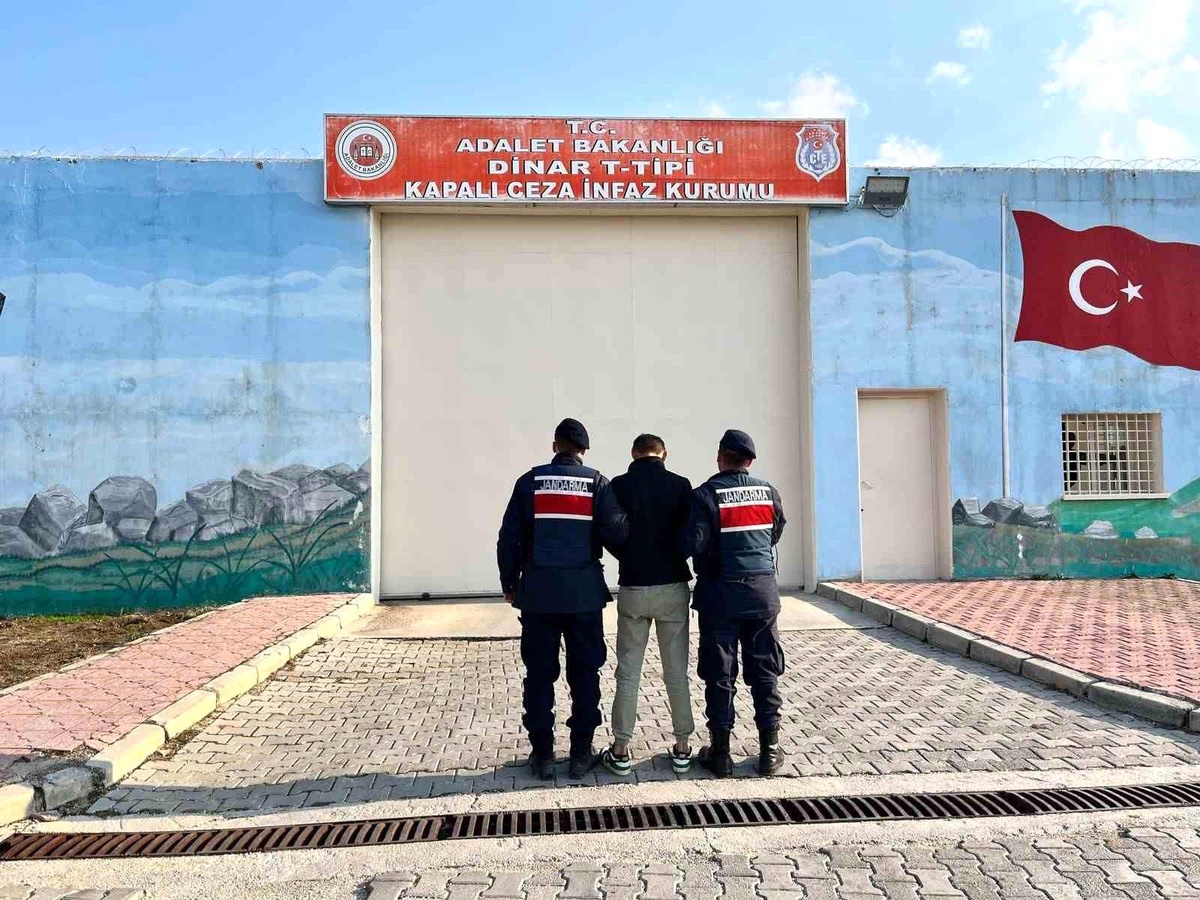 Afyonkarahisar\'da 2 Suçlu Yakalandı