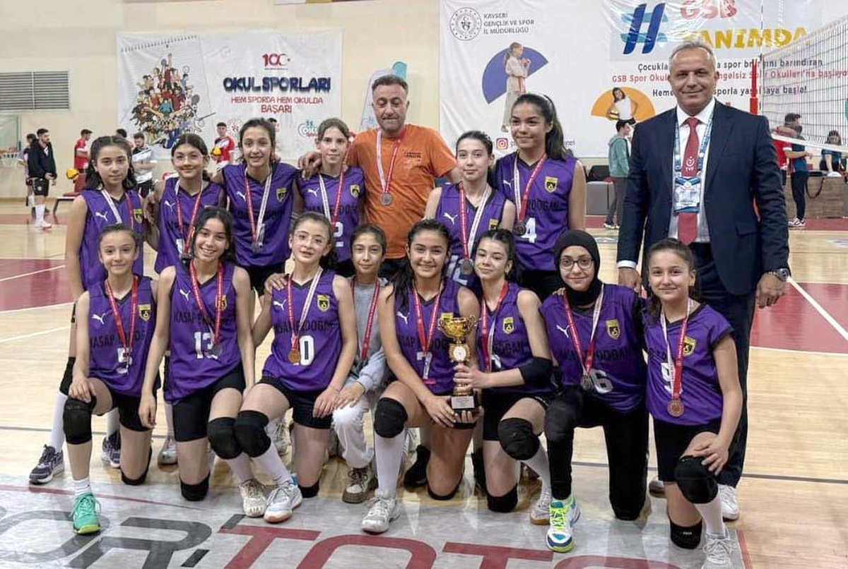 Kayseri Midi Kızlar Voleybol Ligi 2024-2025 Sezonu Tamamlandı