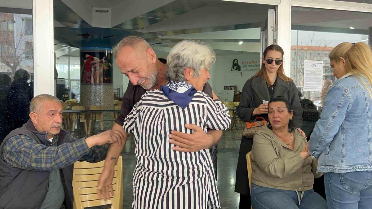 Cinayet kurbanı hemşire Hatay\'da toprağa verildi