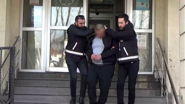 Okul müdürünü bıçaklayan bipolar hastasının annesi ilk kez konuştu