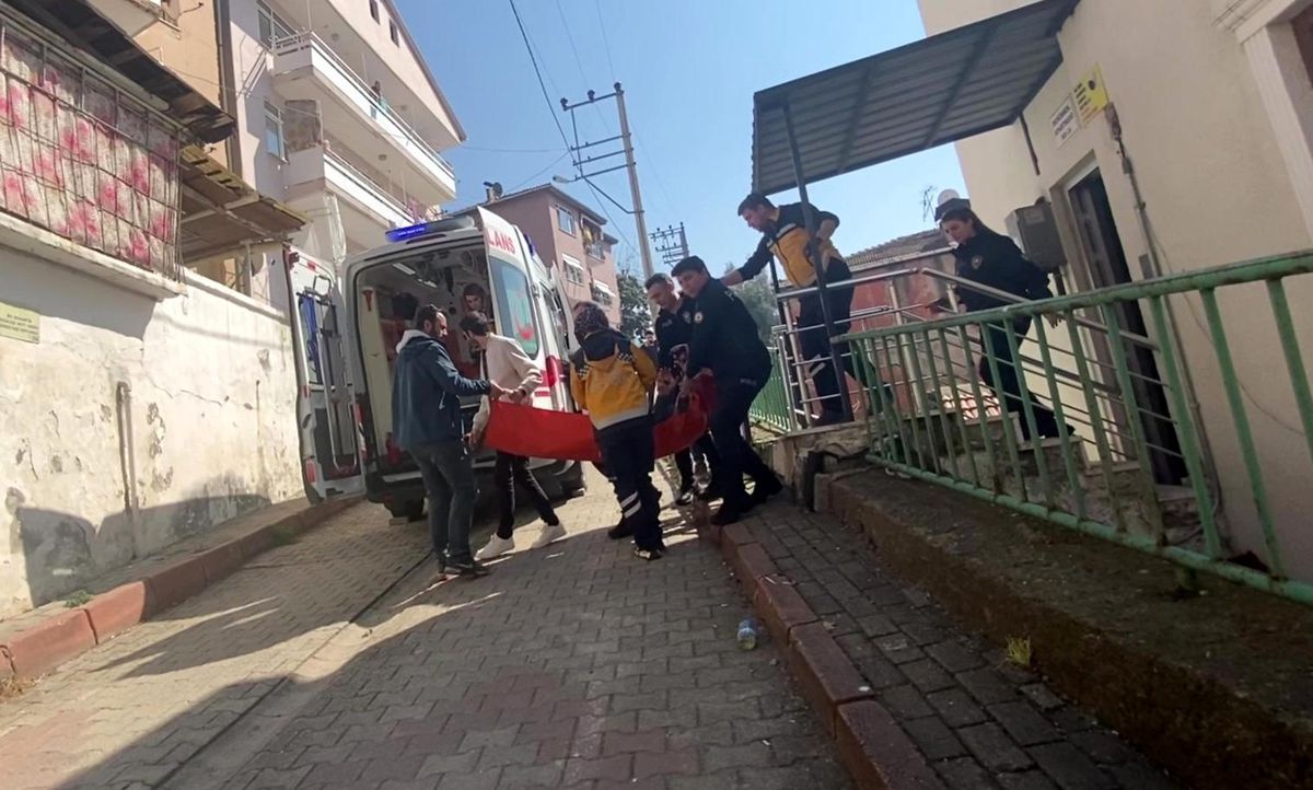 Kocaeli\'de Kadın Tabancayla Kendini Vurdu