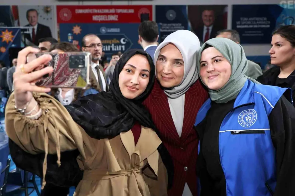 Afyon\'da Gençlik İftarı Coşkusu