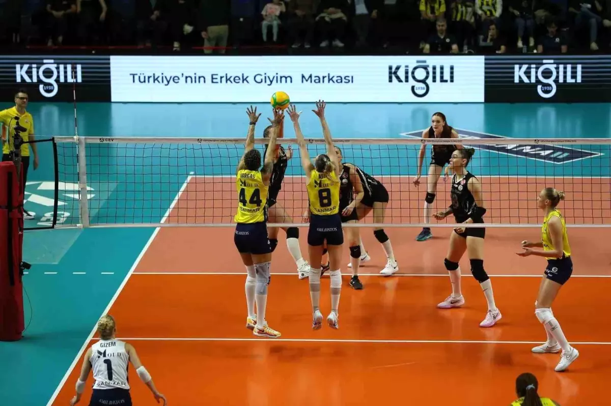 V. Bank Yarı Finale Yükseldi