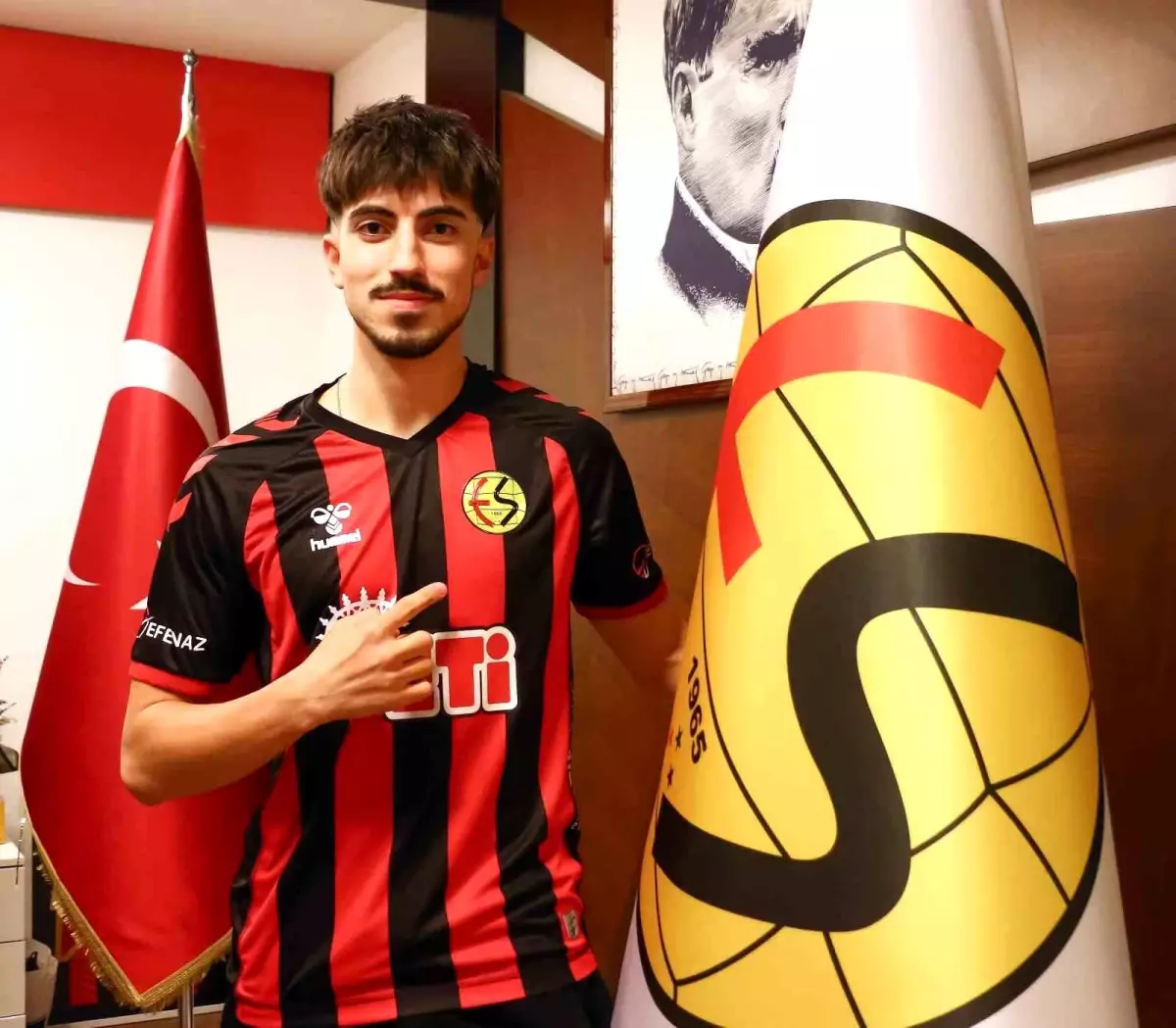 Eskişehirspor, Berk Zerenman\'ı Transfer Etti