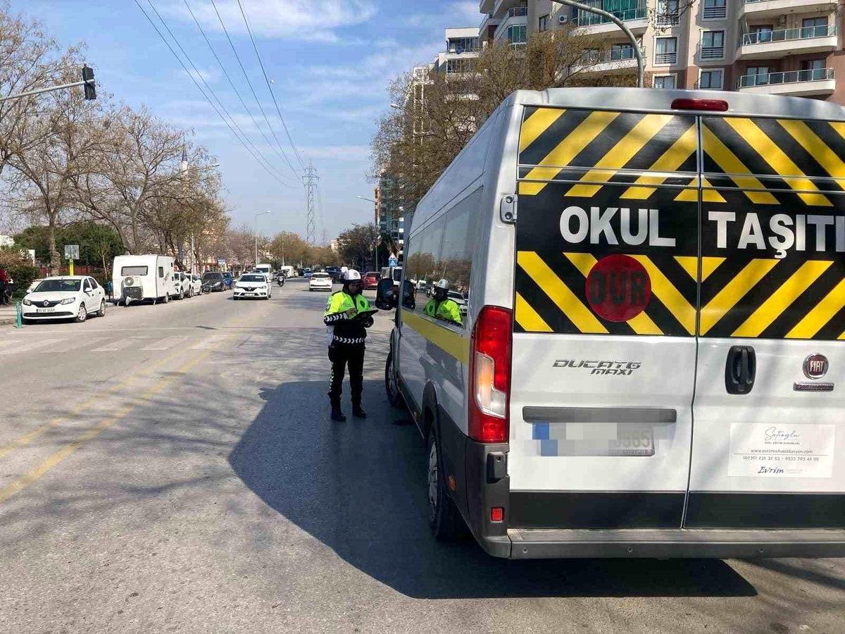 Manisa\'da Trafik Denetimleri Devam Ediyor