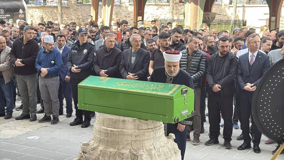 Tokat\'ta 6. kattan düşen 2 yaşındaki bebek hayatını kaybetti