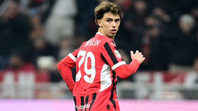 Milan, 1 ay önce transfer ettiği dünyaca ünlü yıldızı gönderiyor
