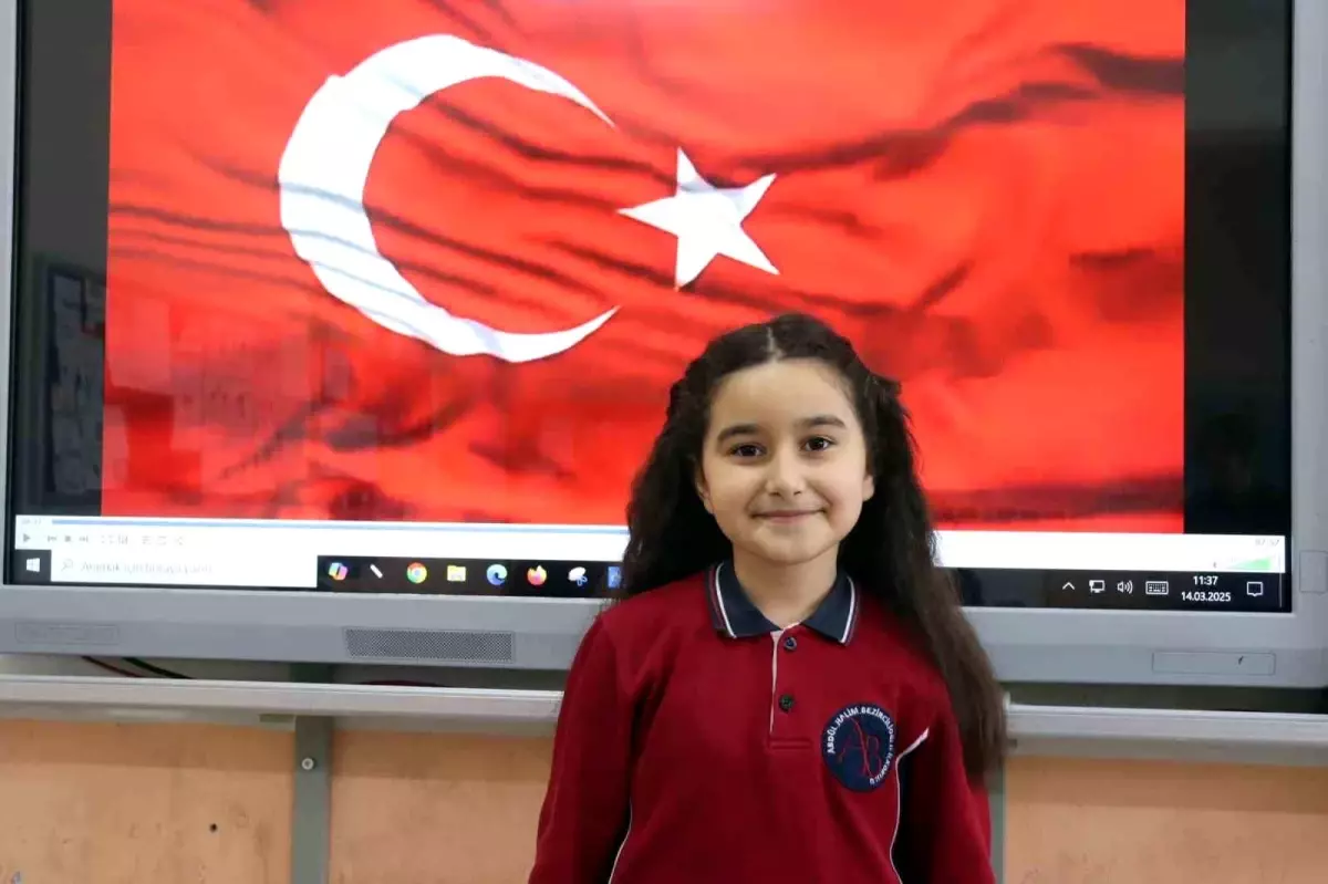 Ela, İstiklal Marşı Yarışmasında Türkiye Birincisi Oldu