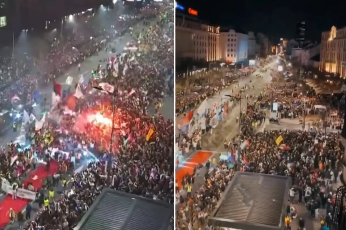 15 kişinin öldüğü kazayı unutmadılar! Sırbistan\'da üniversite öğrencileri bir kez daha sokaklarda