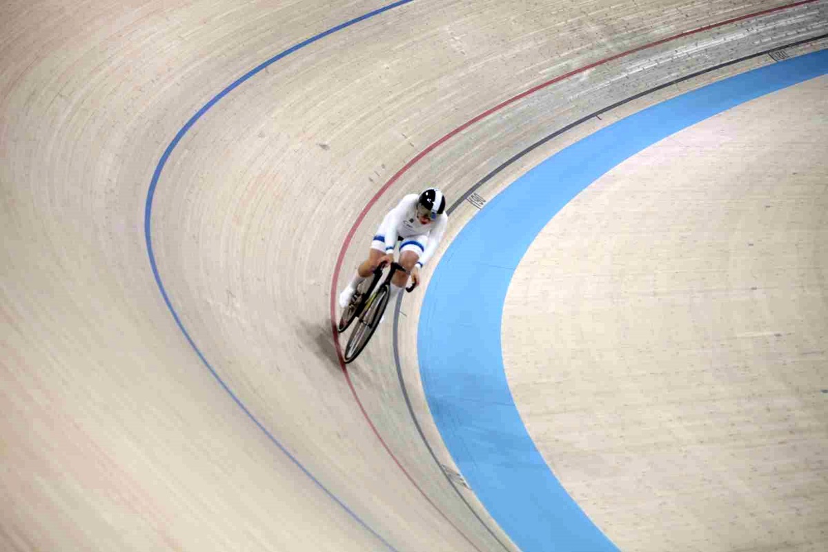 UCI Pist Bisikleti Kupası\'nda İkinci Gün Yarışları Başladı