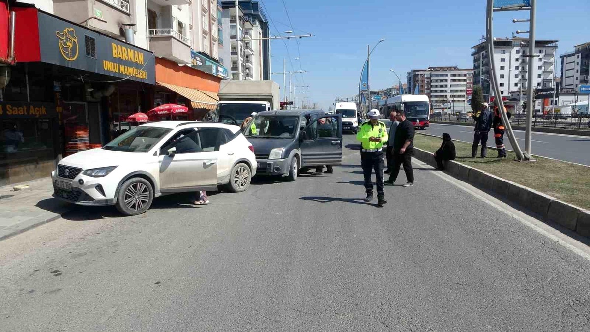 Malatya\'da Trafik Kazası: 1 Yaralı