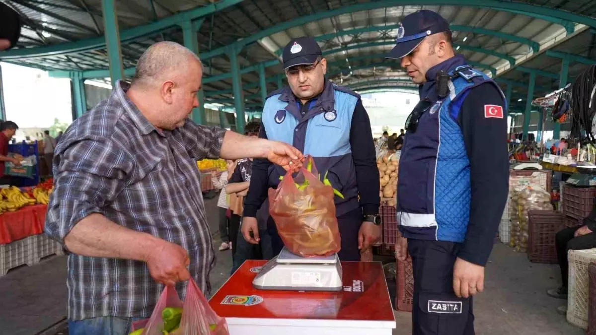 Tarsus\'ta Semt Pazarlarında Tartı Kontrol Noktaları Kuruldu