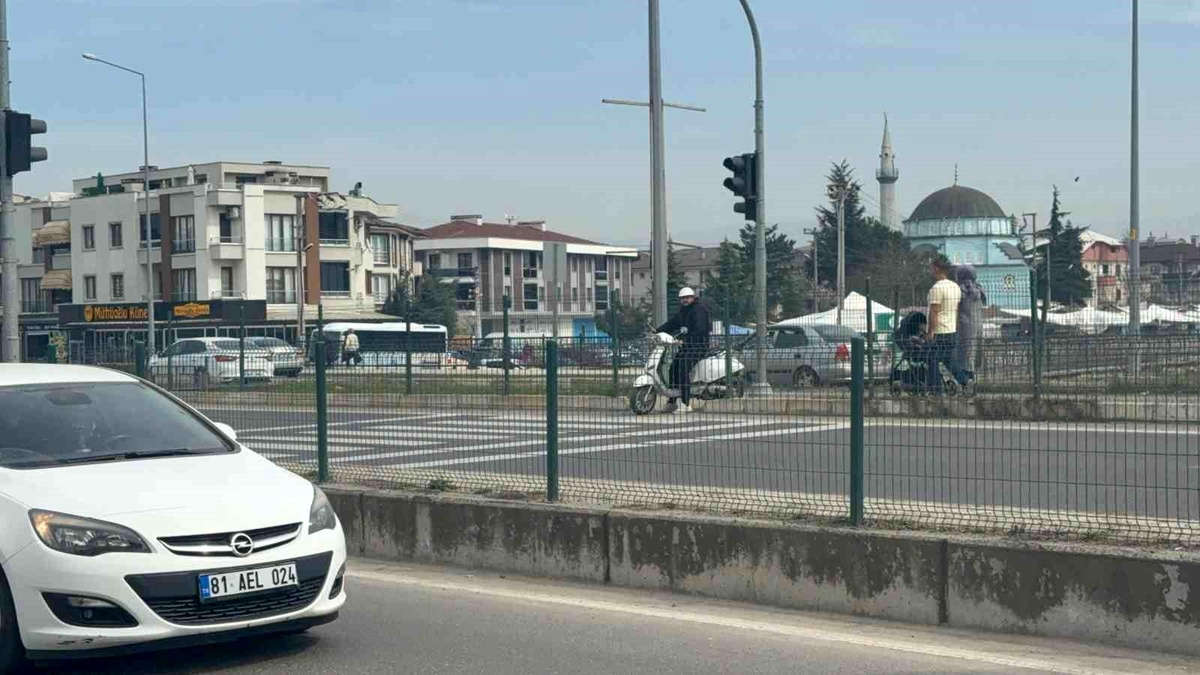 Düzce\'de Motosiklet Denetimi: 319 Bin Lira Ceza