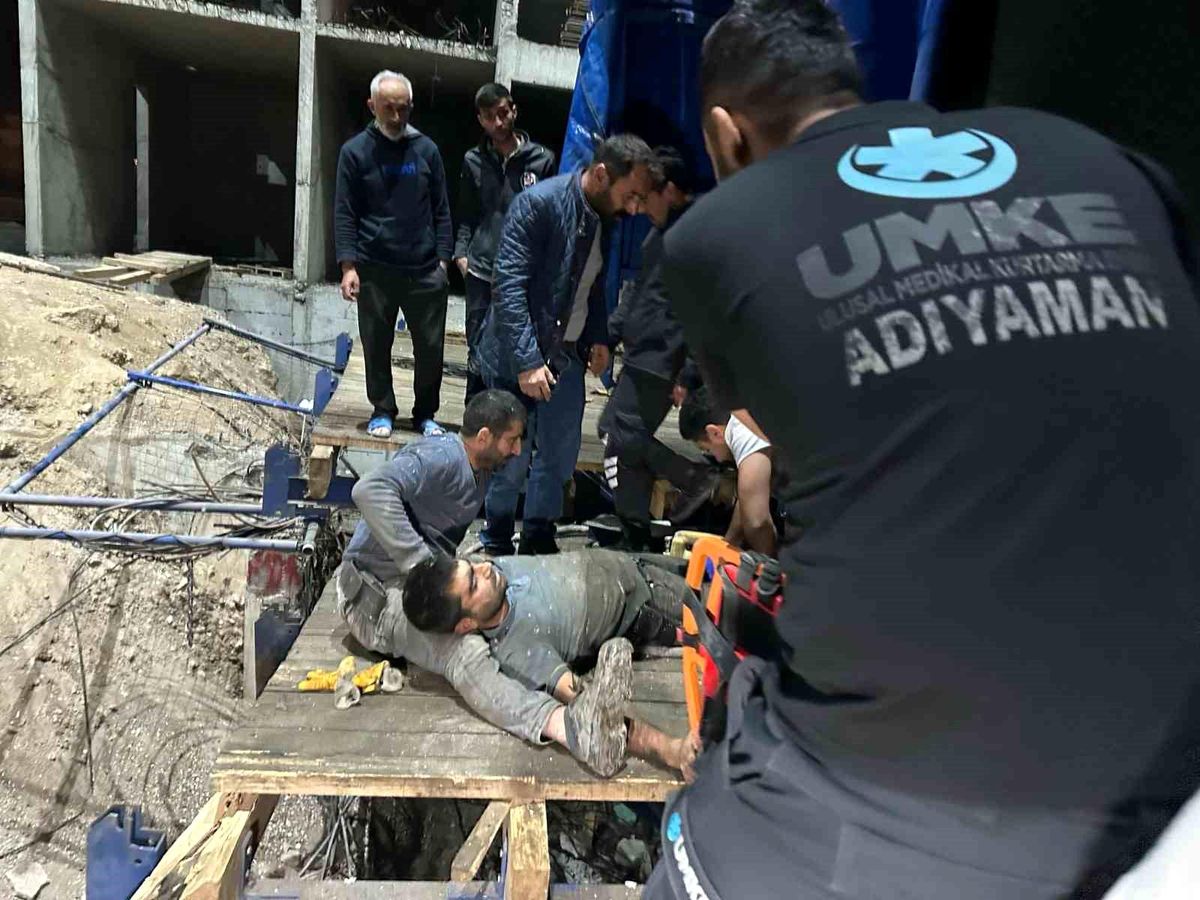 Adıyaman\'da İşçi Yüksekten Düştü