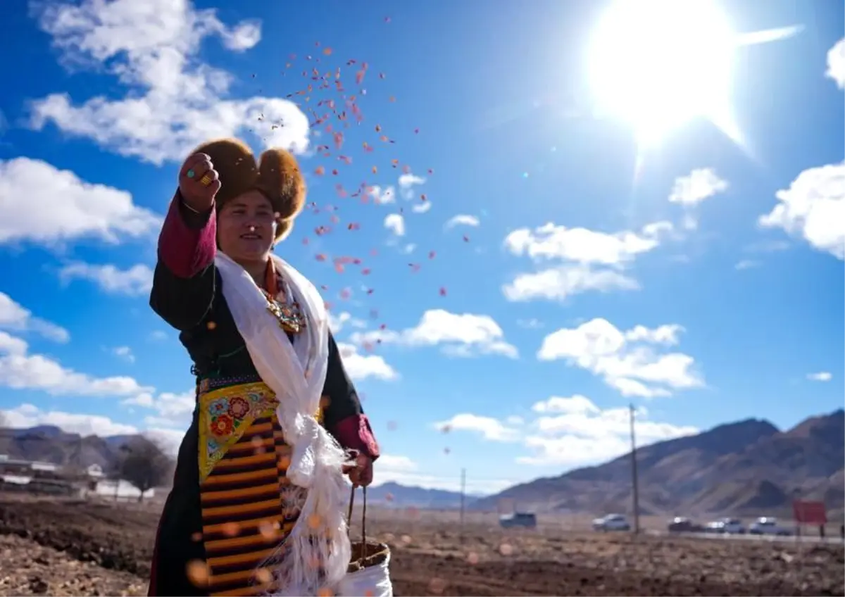 Tibet\'te İlkbahar Törenleri