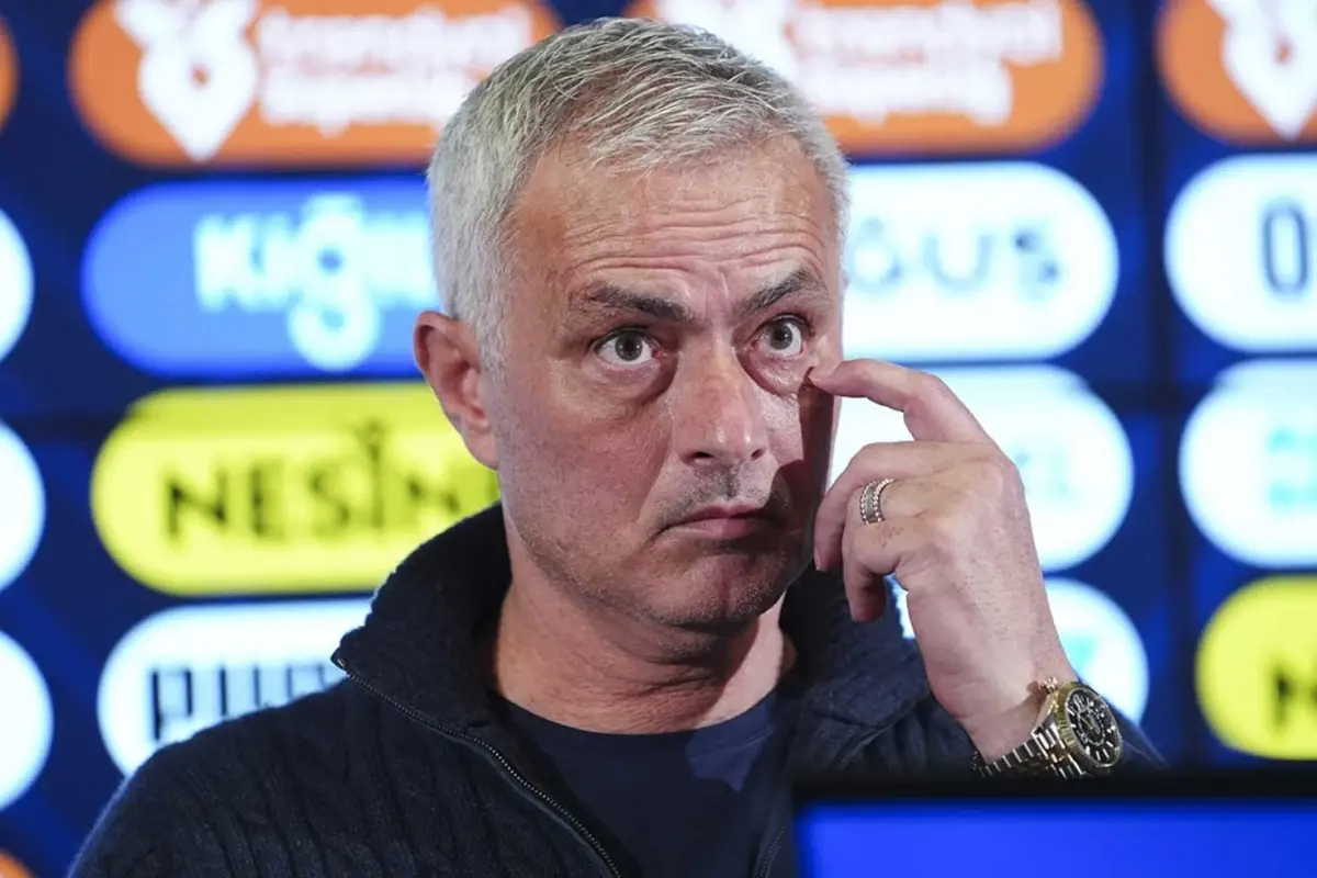 Basın toplantısına damga vuran sözler! Mourinho, Saint-Maximin\'e demediği bırakmadı