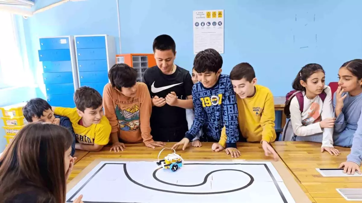 DENEYAP Proje Şenliği Coşkuyla Tamamlandı