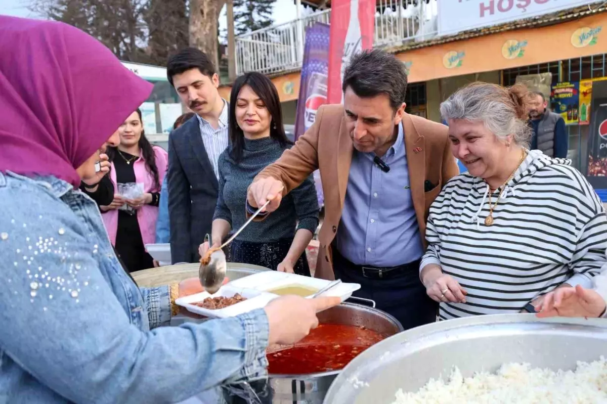 Vali Aygöl, Ramazan\'da İftar Sofrasında