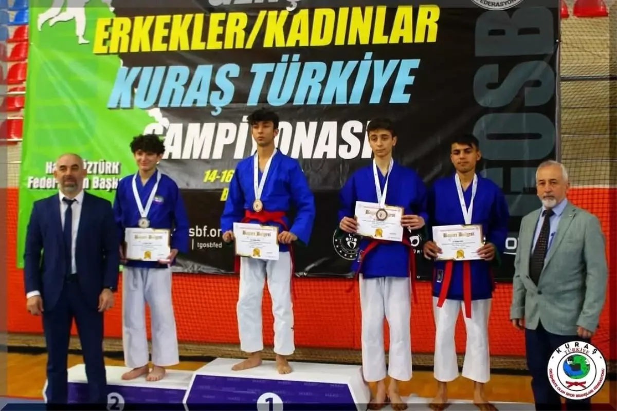 Düzceli Sporcular Kuraş Şampiyonası\'nda Başarı Kazandı