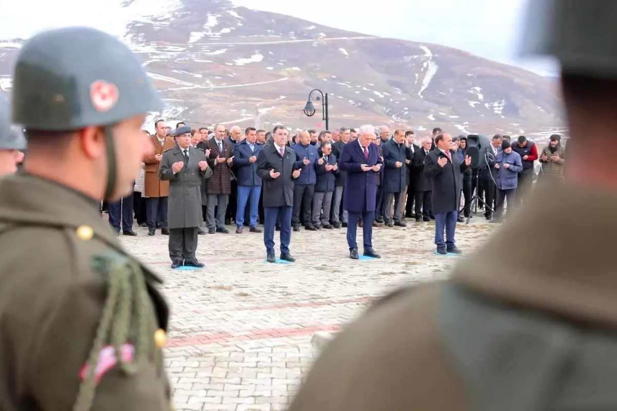 Bayburt\'ta şehitler anıldı Çanakkale Zaferi kutlandı