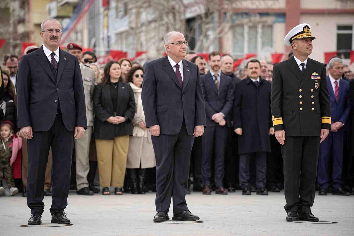 Çanakkale Deniz Zaferi\'nin 110\'uncu yıl coşkusu